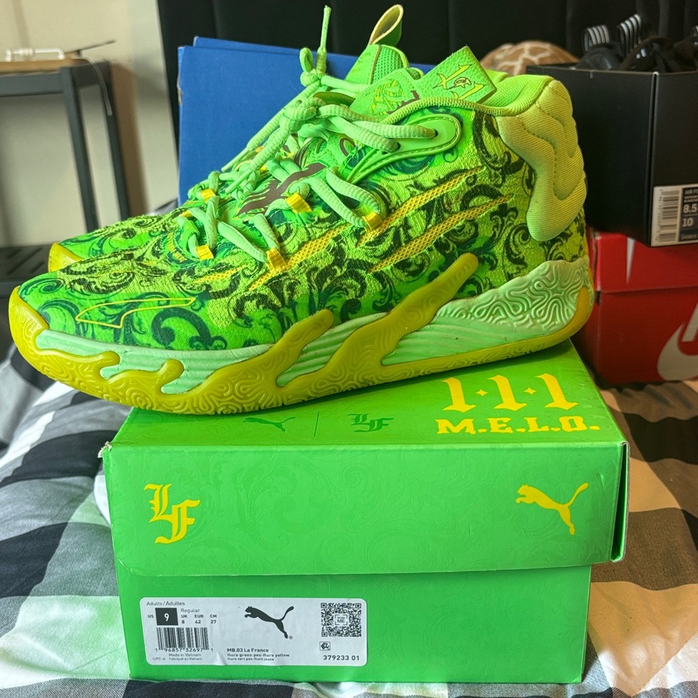Puma Vibrant Green and Yellow Patterned Sneakers